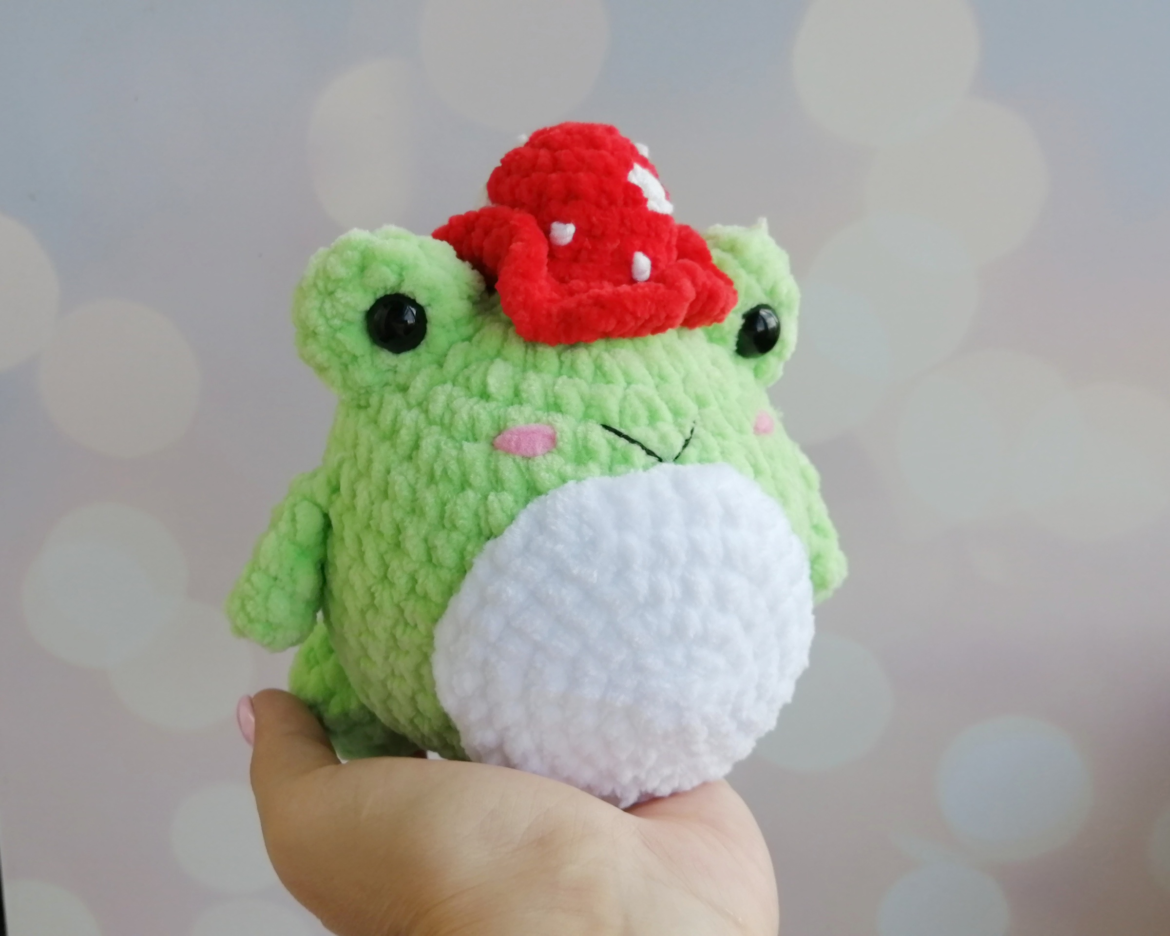 Crochet frog/ Green frog/ Strawberry hat /1 fun froggy plush/ Frog gifts -  DailyDoll Shop