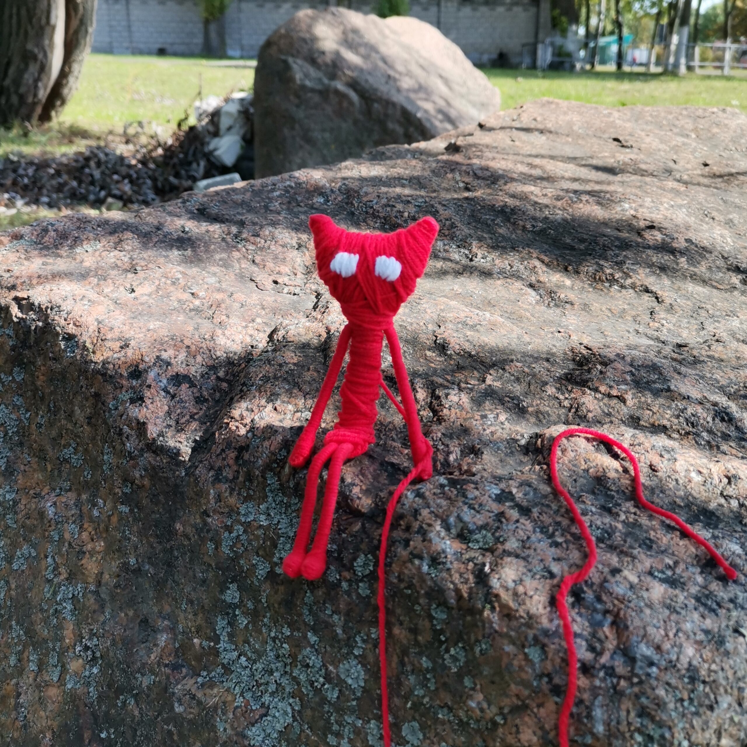 Buy Two Yarny Dolls From Unravel 2 Red and Blue Yarny Yarny From Online in  India 