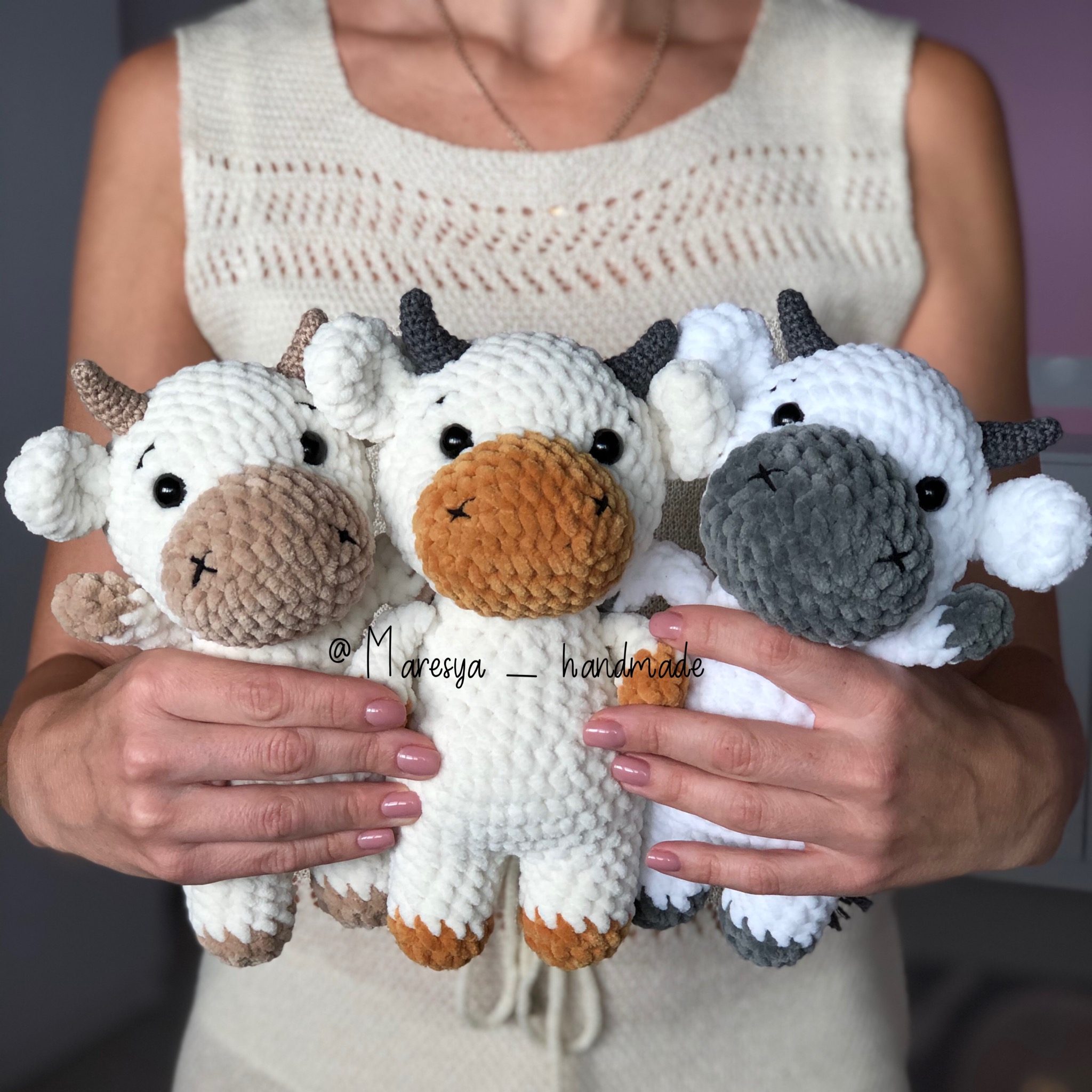 Funny Bull Keychain Crochet Pattern – KnittingKitty – I Crochet patterns  for amigurumi toys I Knitting Kitty