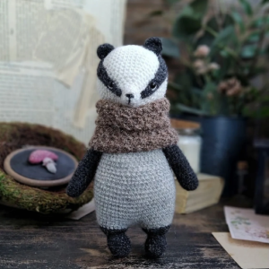 Amigurumi badger crochet pattern