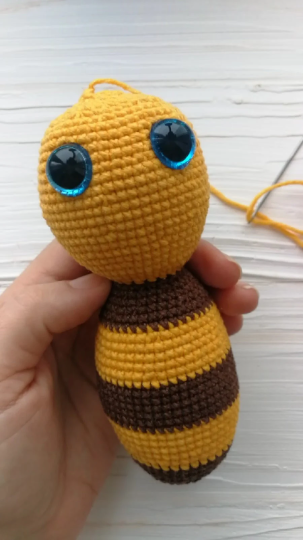 Bee in a hat with ears, Easter, PDF English crochet pattern 7 Crochet Pattern a BEE