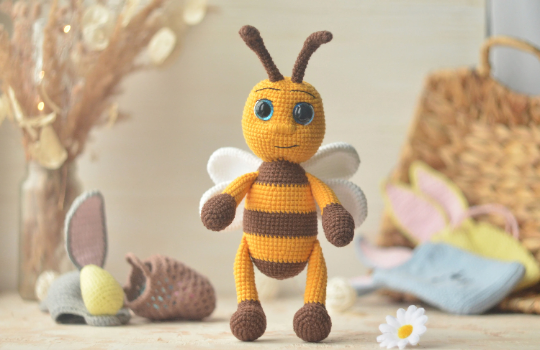 Bee in a hat with ears, Easter, PDF English crochet pattern 9 Crochet Pattern a BEE