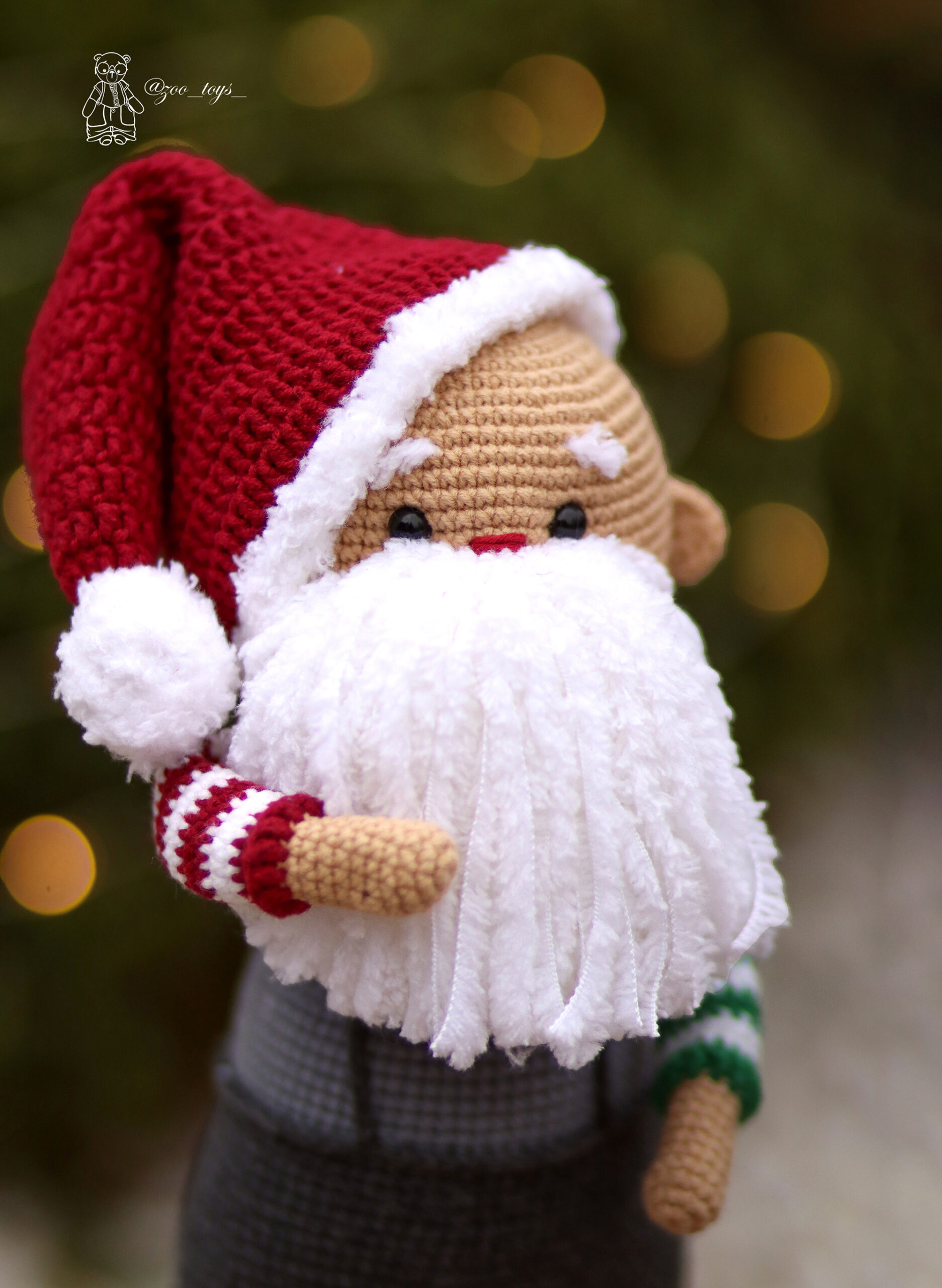 Crochet Pattern Santa Claus with Christmas sock. Crochet Christmas gnome 2 Санта крупный план scaled