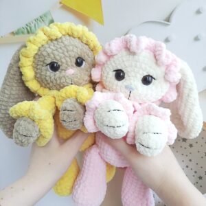 Crochet pattern bunny in pajamas