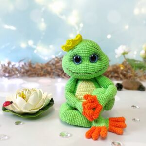 Frog crochet pattern in English