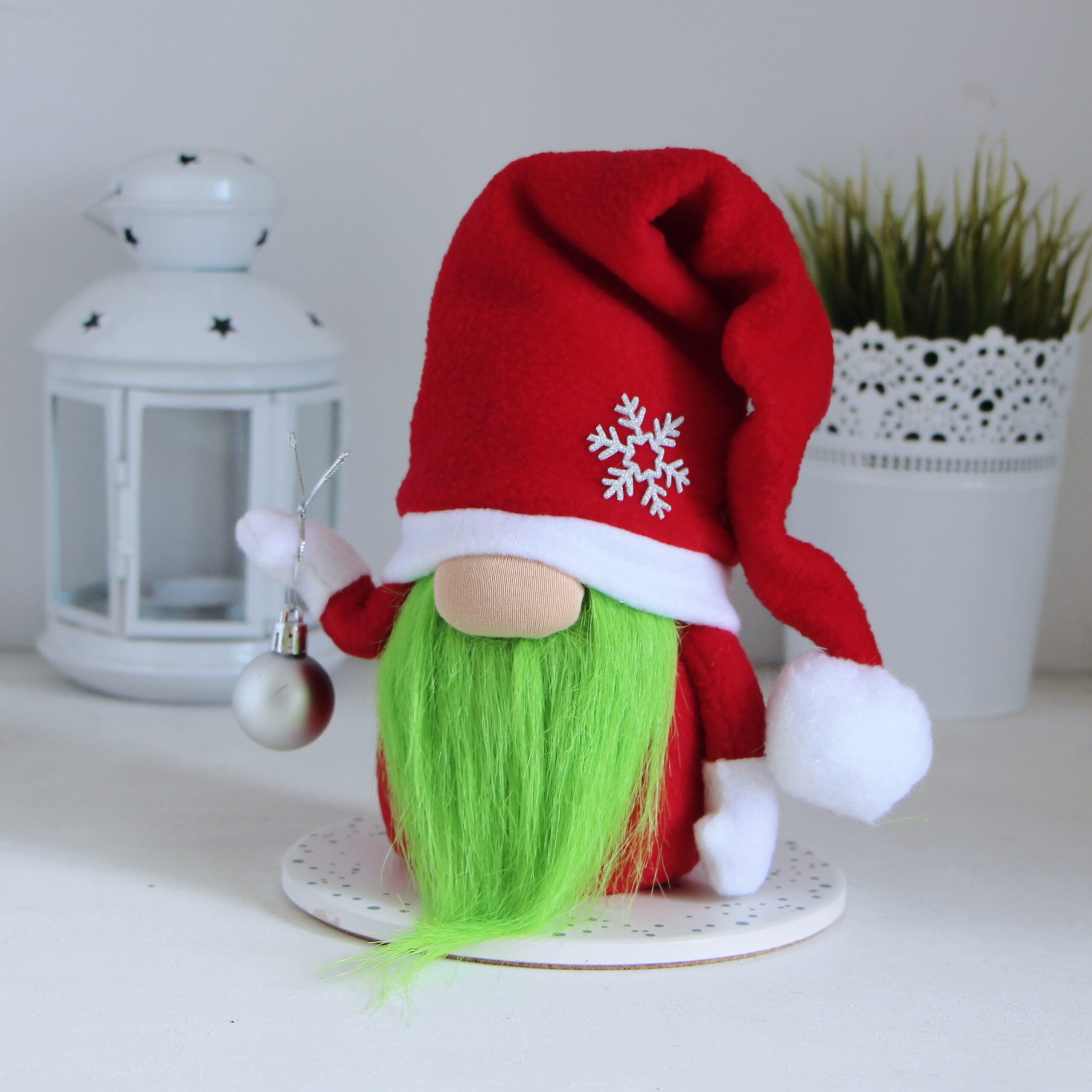 Christmas gift gnome decor, Merry christmas Green gnome ,Christmas  decorations - DailyDoll Shop