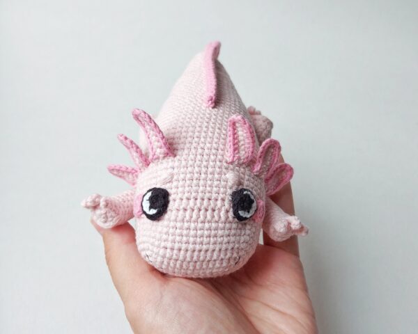 Amigurumi pattern crochet toy axolotl plush.