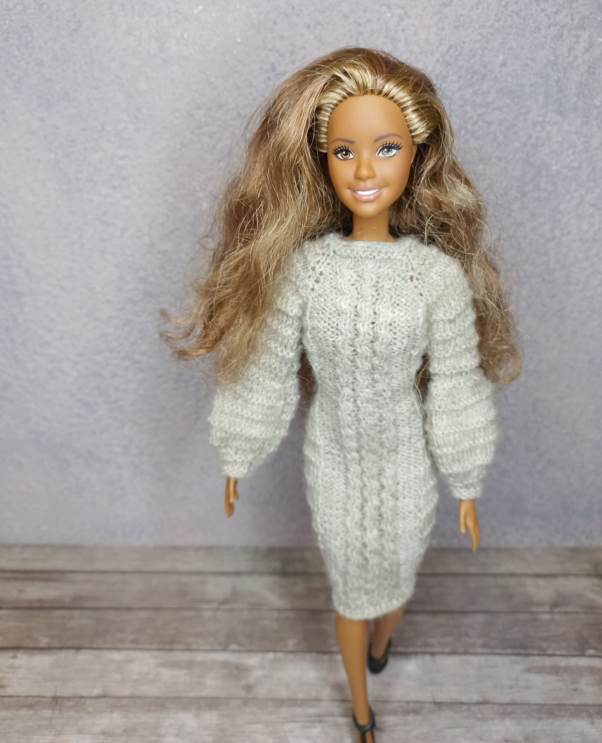 Knitting Pattern Dress with long sleeve for Barbie doll