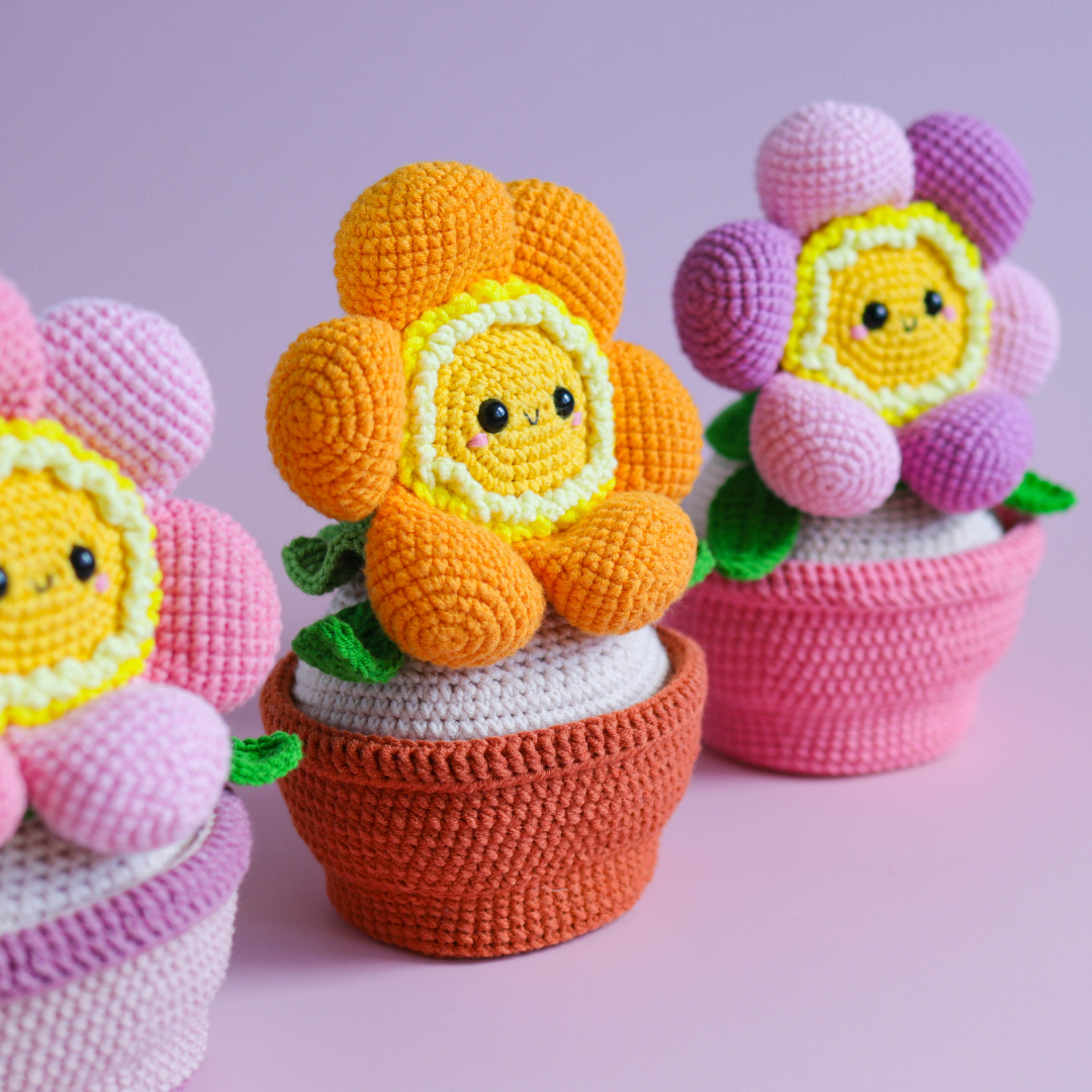 Tulip, PDF flower crochet pattern - DailyDoll Shop