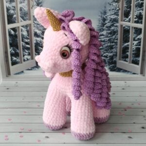 Crochet pattern unicorn eyeglass case for women