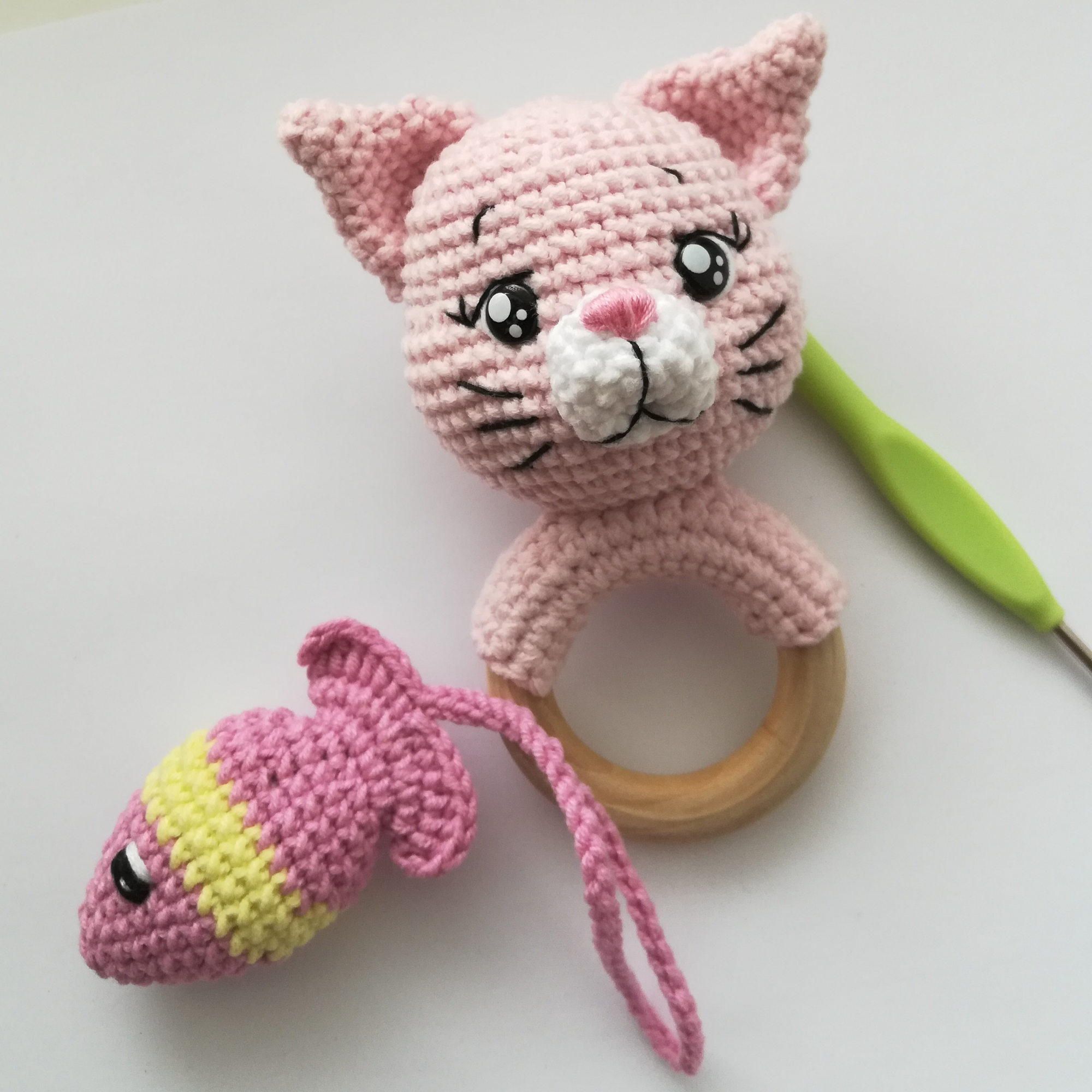Hochet pour bébé en forme de chat, anneau de dentition en crochet.