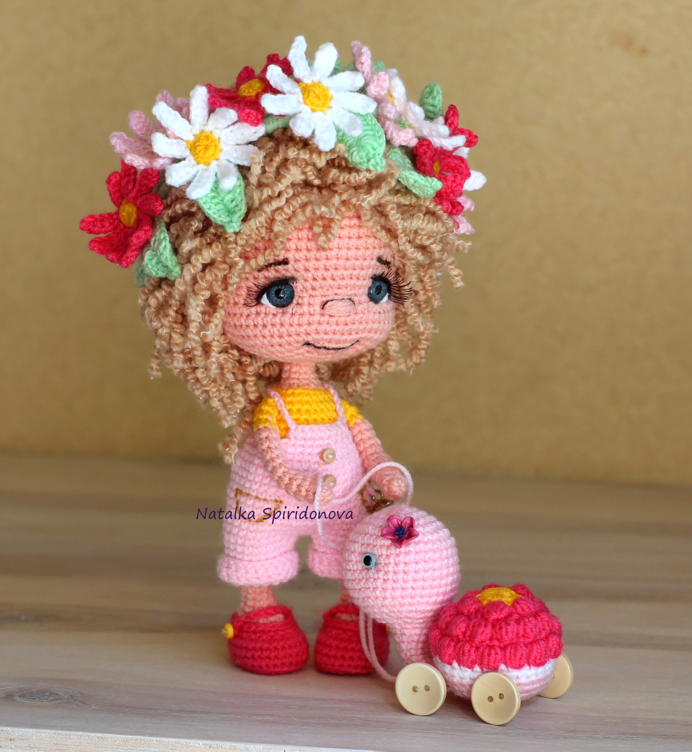 Tulip, PDF flower crochet pattern - DailyDoll Shop