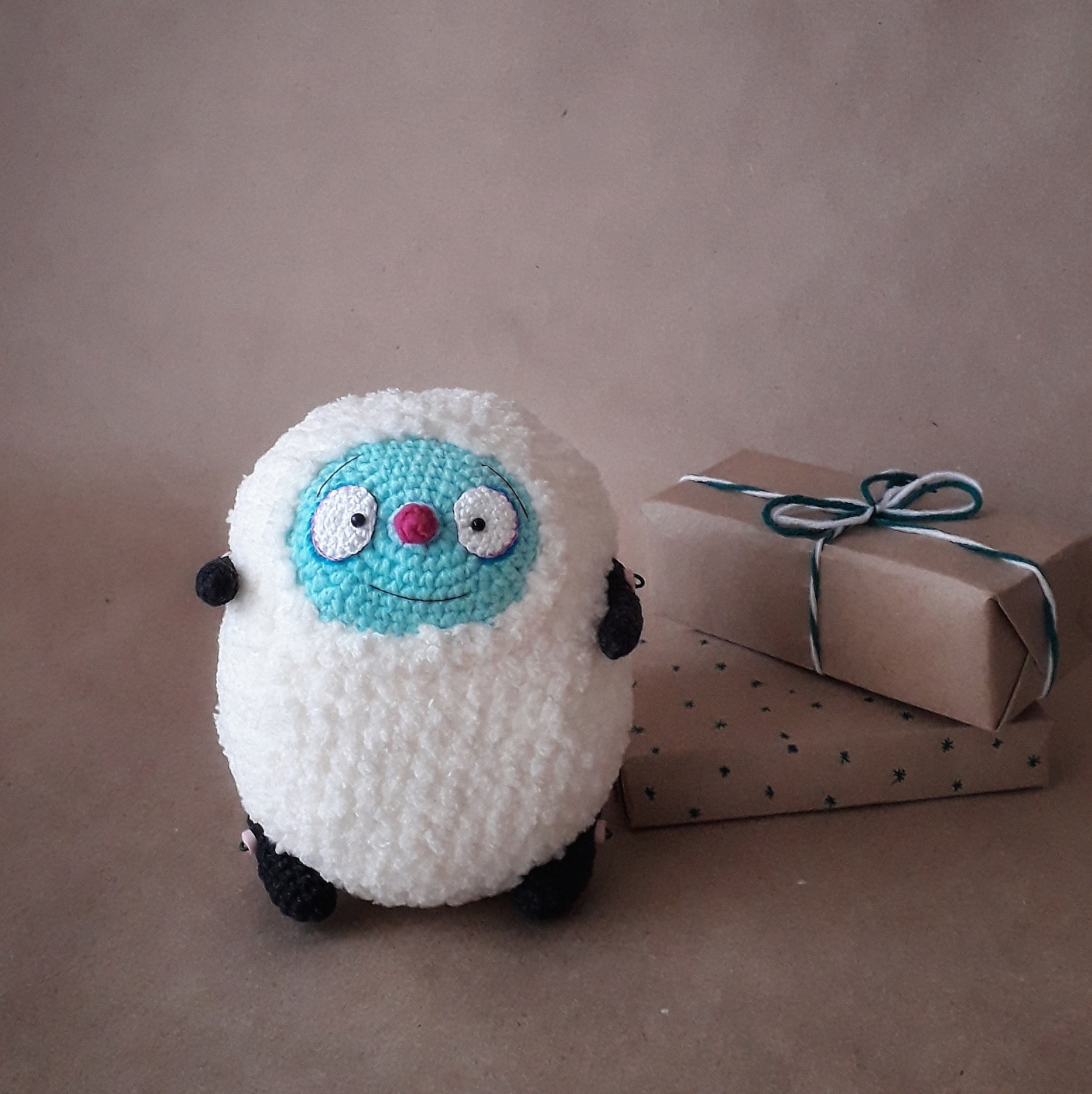 Snowman larva crochet pattern christmas toy momzombiedoll 2 72 2