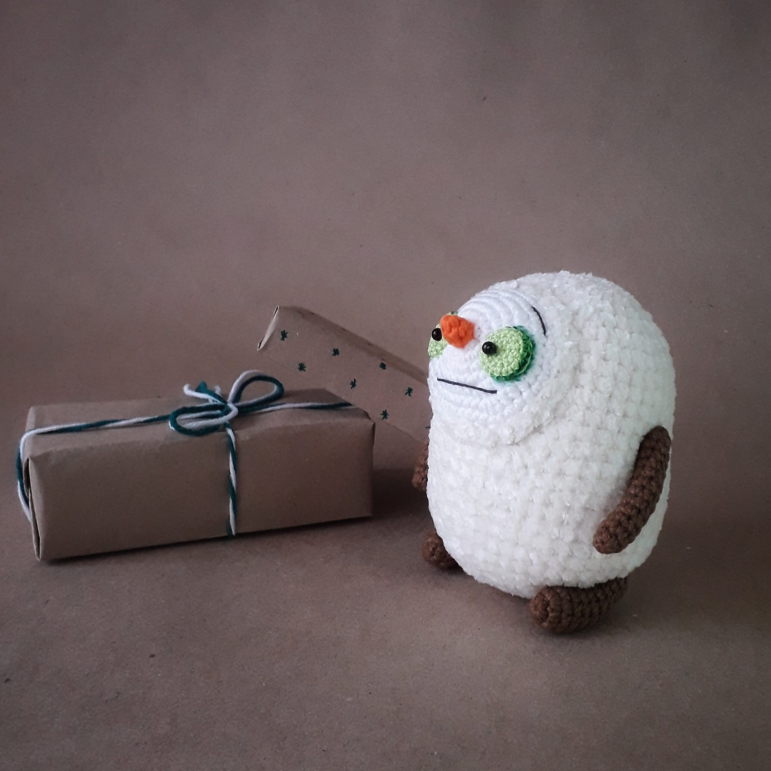 Snowman larva crochet pattern christmas toy momzombiedoll 6 Snowman larva christmas toy