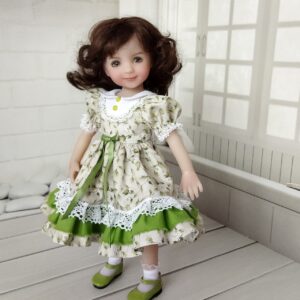 Green-gray dress for Little Darling doll.