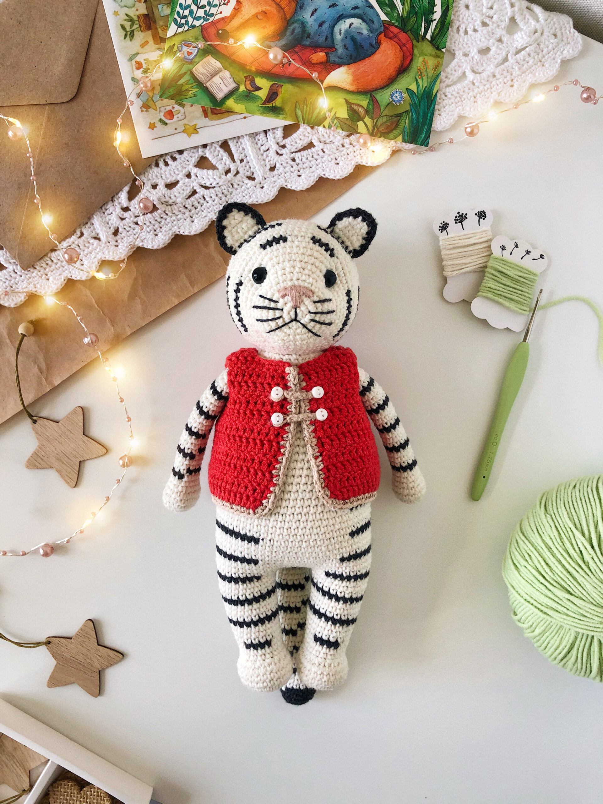 Amigurumi white tiger pattern, crochet cute toy pattern 6 Amigurumi sloth pattern