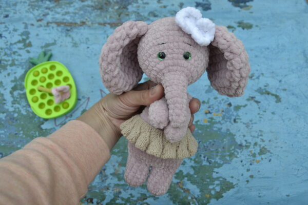 Pattern crochet cute elephant