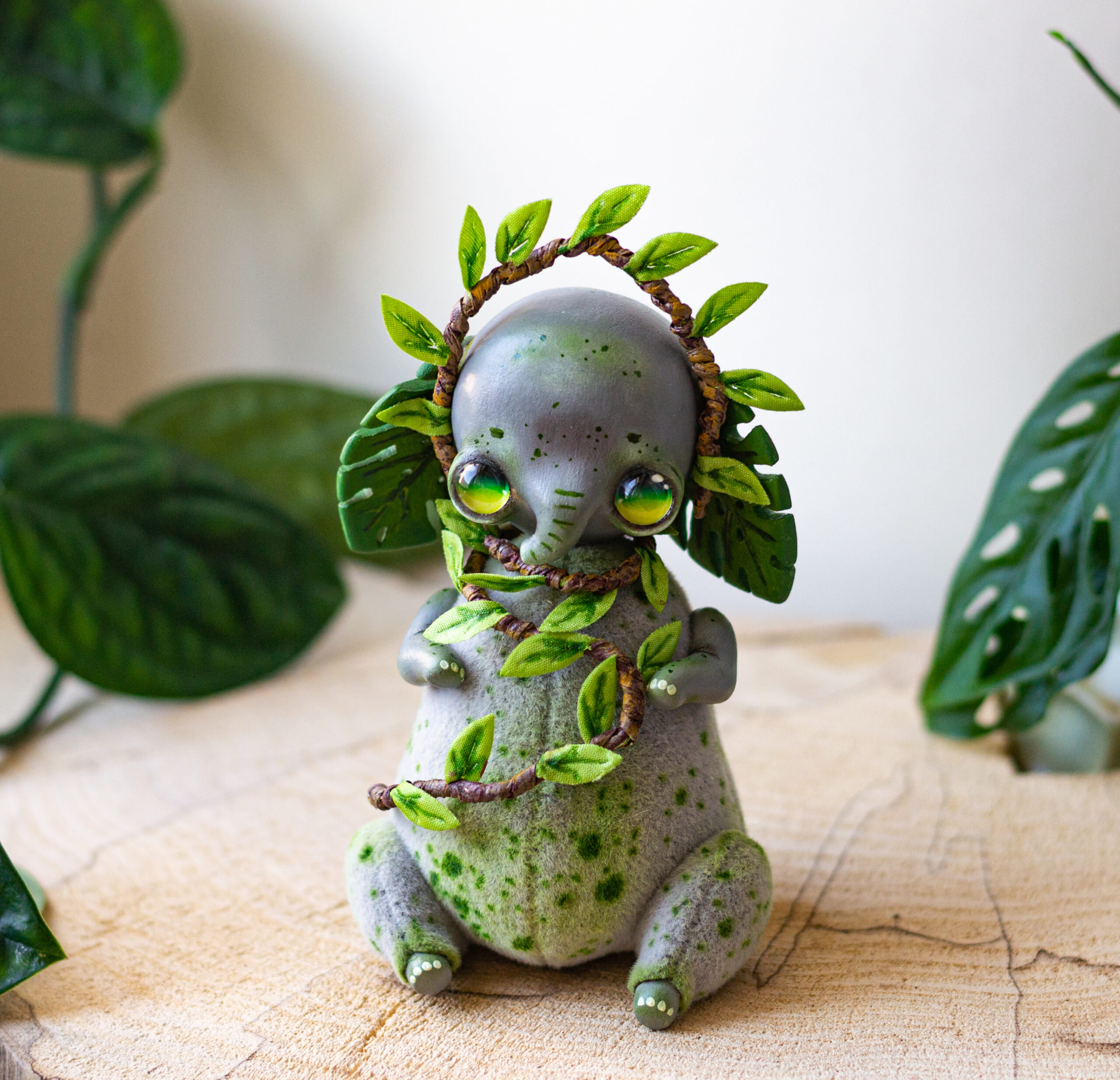 Eleplant - DailyDoll Shop