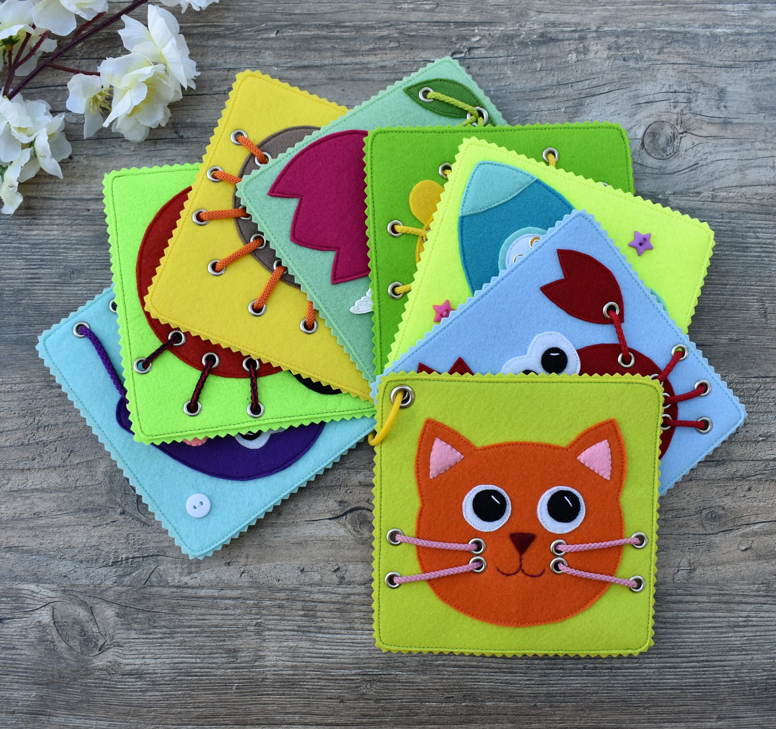 Felt Lacing Cards for kids PDF Pattern 3 DSC 0194 scaled
