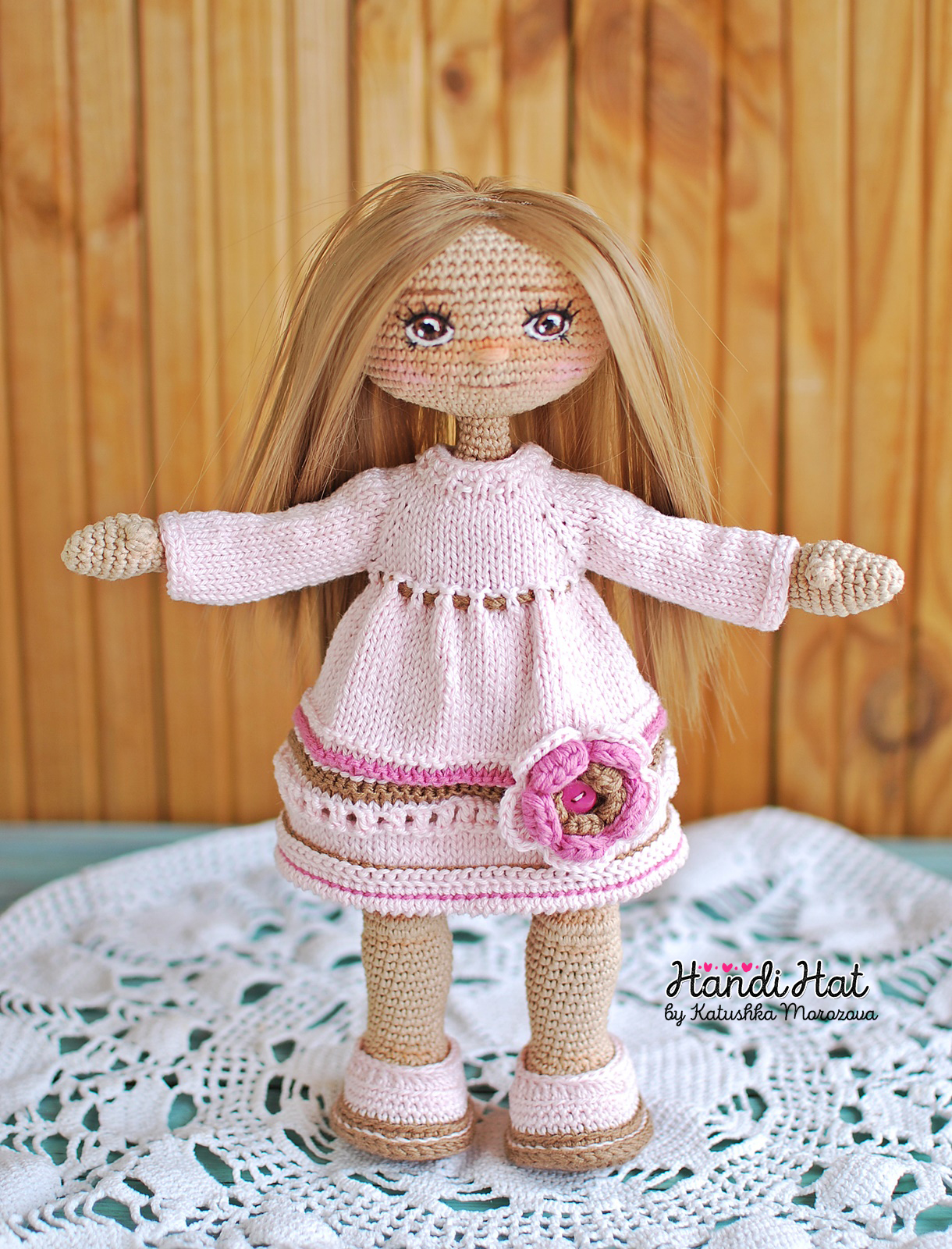 Crochet doll PATTERN Cute Betty the doll, English, 28 cm