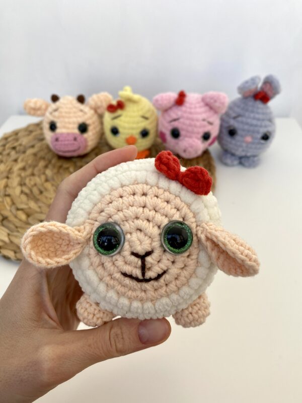 Amigurumi Crochet Animals: Easter chick, lamb and bunny Crochet