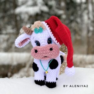 Cow crochet plush, 10 in/25cm, soft yarn amigurumi