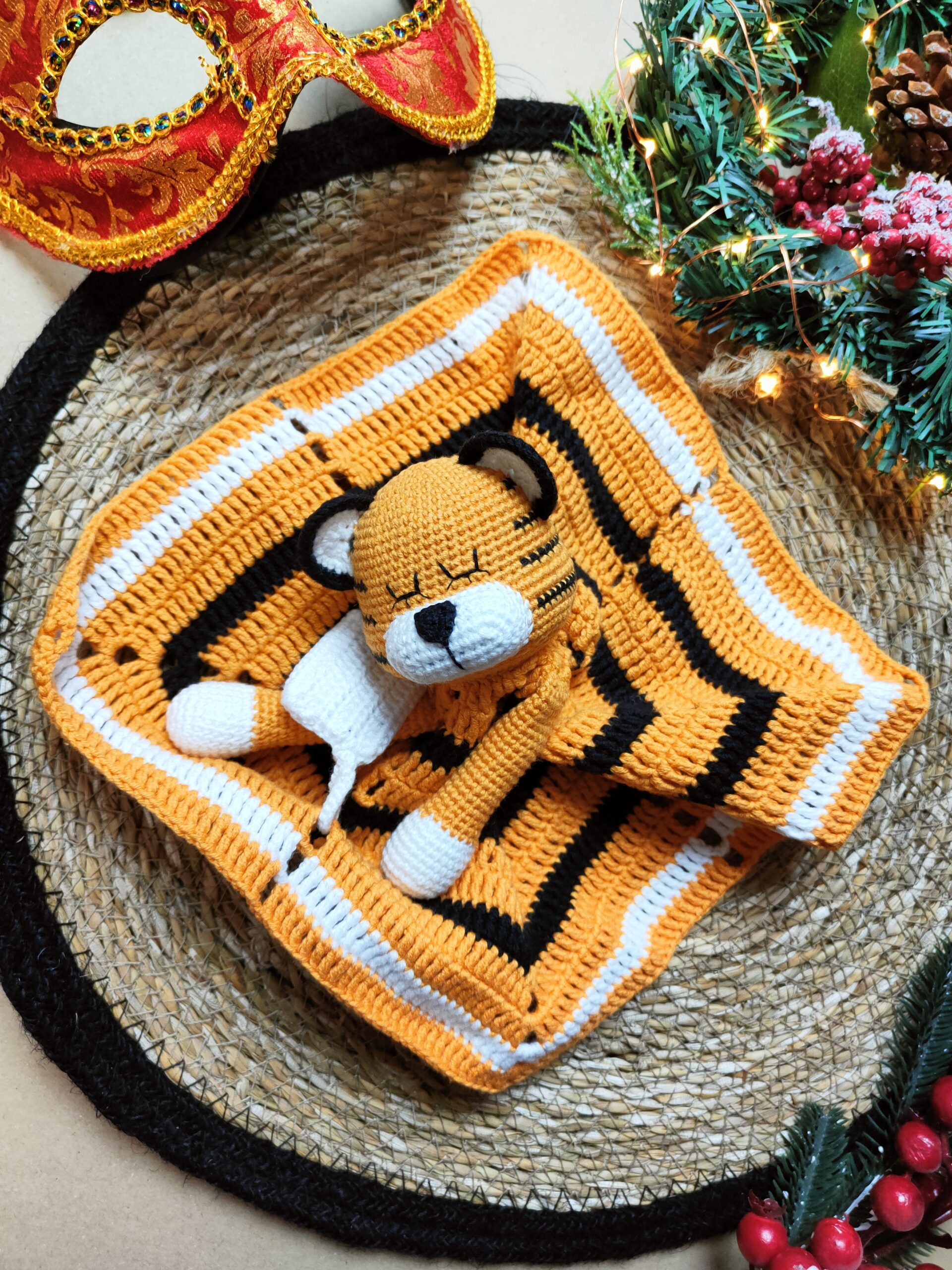 Oh-So-Easy Baby Blankets For Every Month of the Year: 12 Crochet Patterns  (Tiger Road Crafts)
