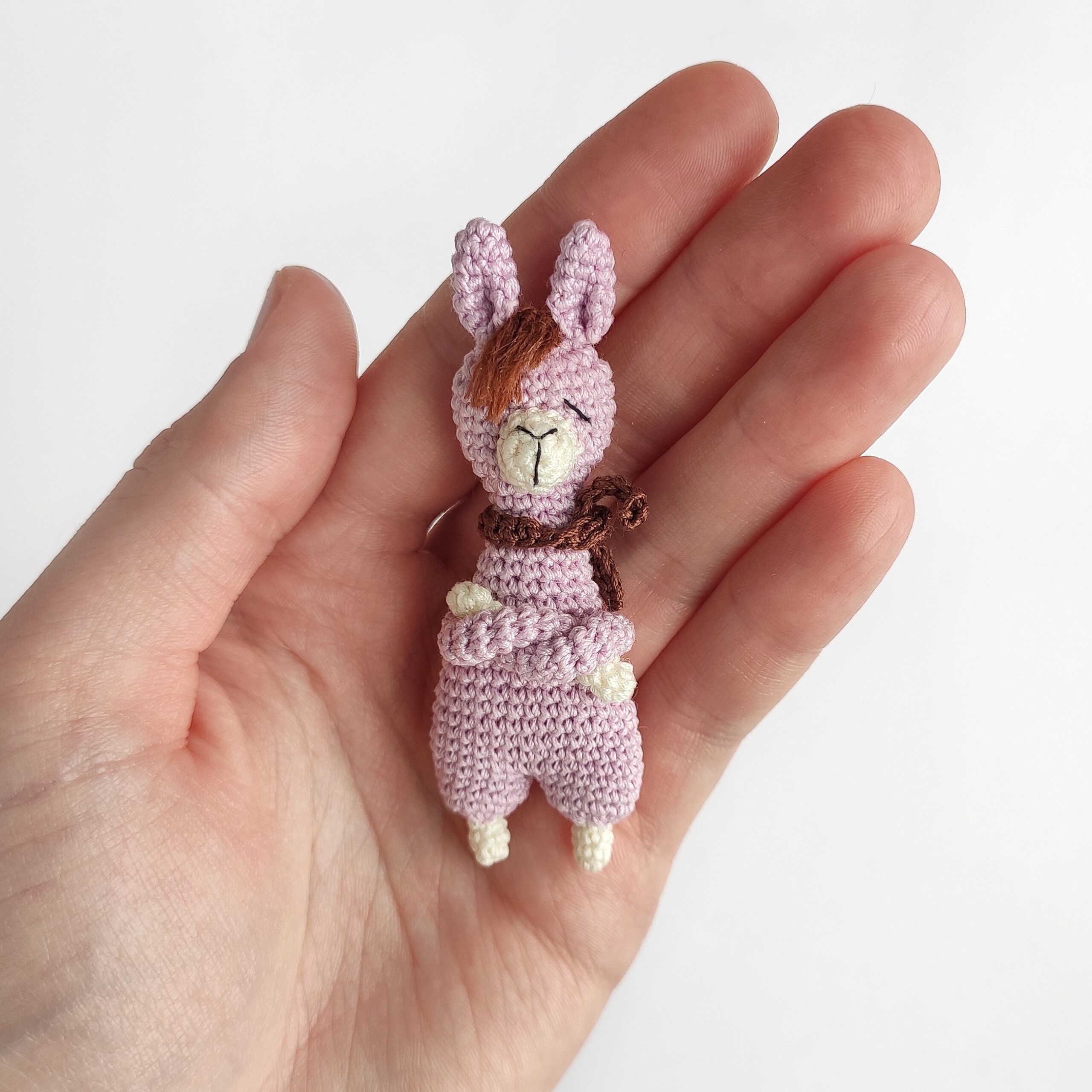 Busy Llama brooch crochet pattern, Alpaca brooch, PDF in English 3 IMG 20200519 094741 01 scaled