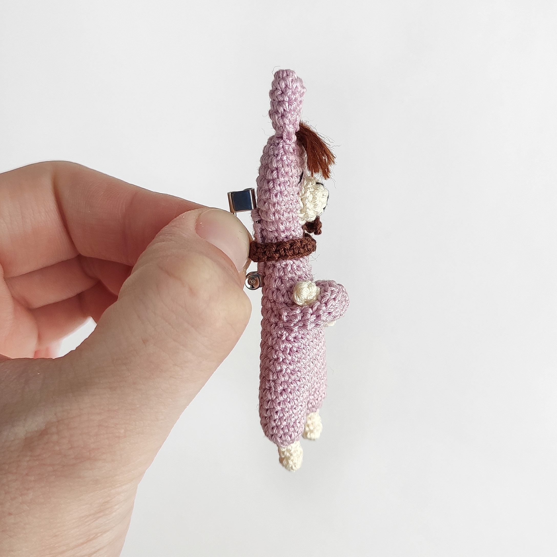 Busy Llama brooch crochet pattern, Alpaca brooch, PDF in English 5 IMG 20200519 094807 01