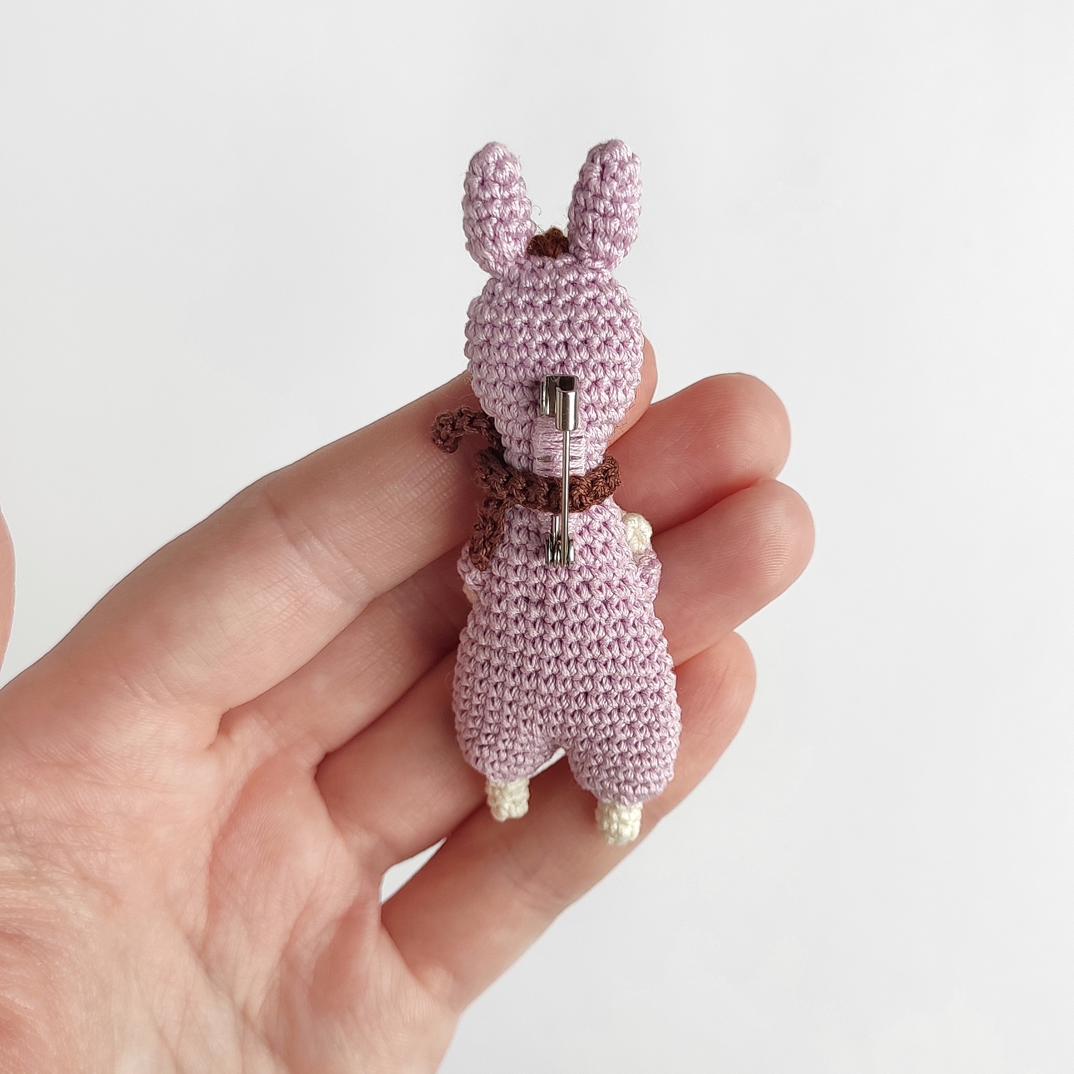 Busy Llama brooch crochet pattern, Alpaca brooch, PDF in English 6 IMG 20200519 094837 01