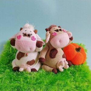 Amigurumi pattern crochet toy animal cow