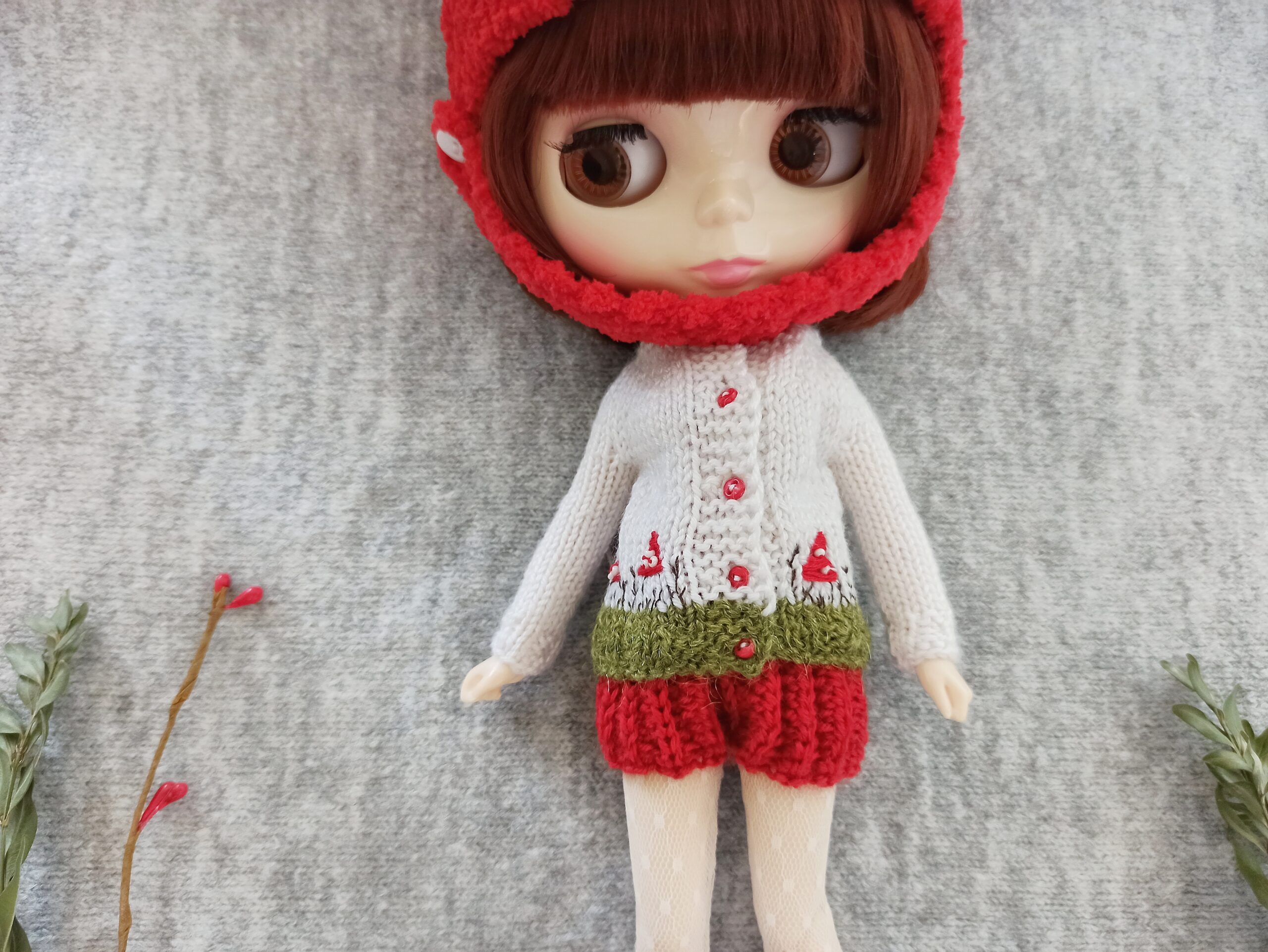 Blythe doll mushroom cardigan, White amanita sweater for Pullip clothes 6 blythe doll amanita sweater