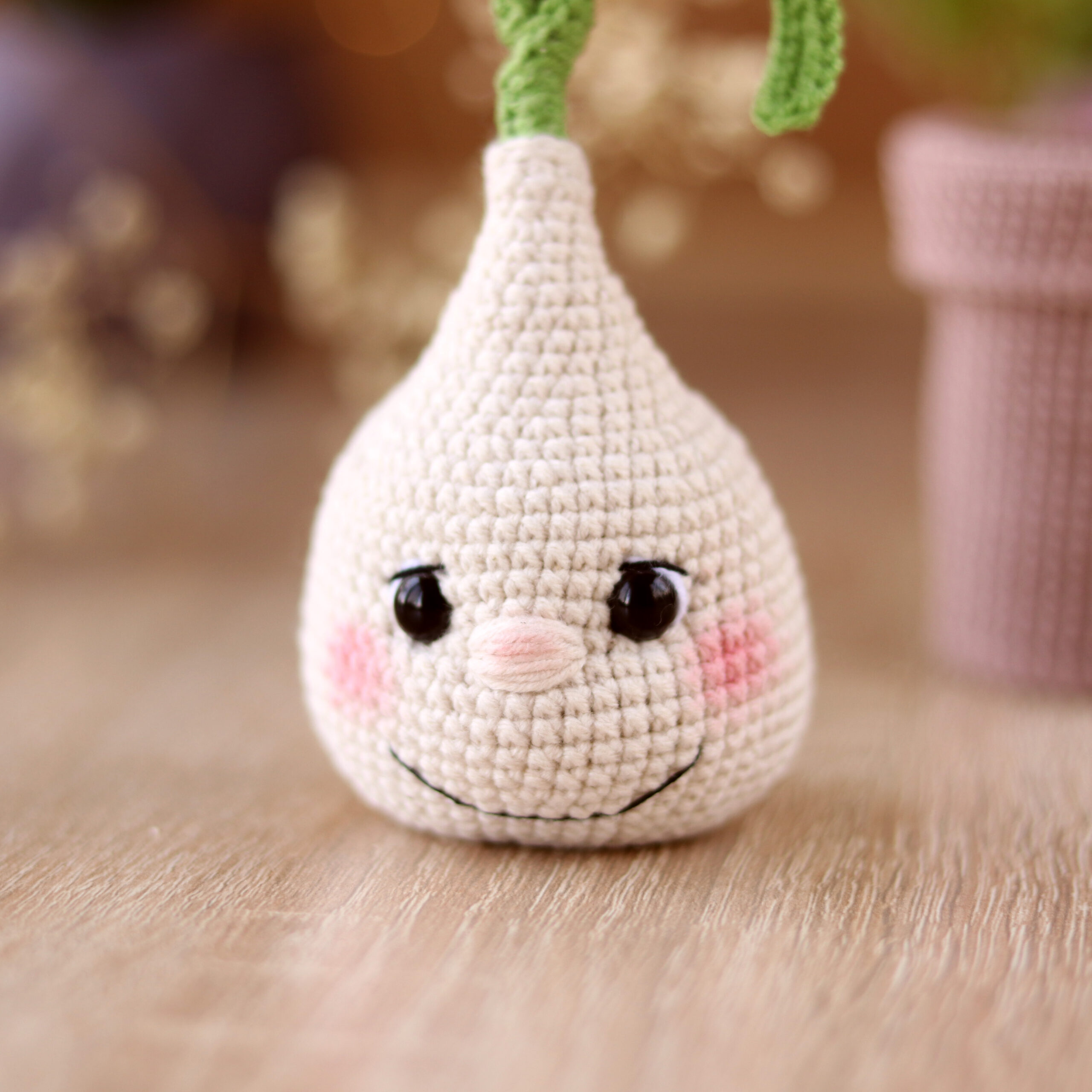 Kawaii Onion Free Crochet Pattern  Crochet patterns amigurumi, Crochet  flower patterns, Crochet patterns