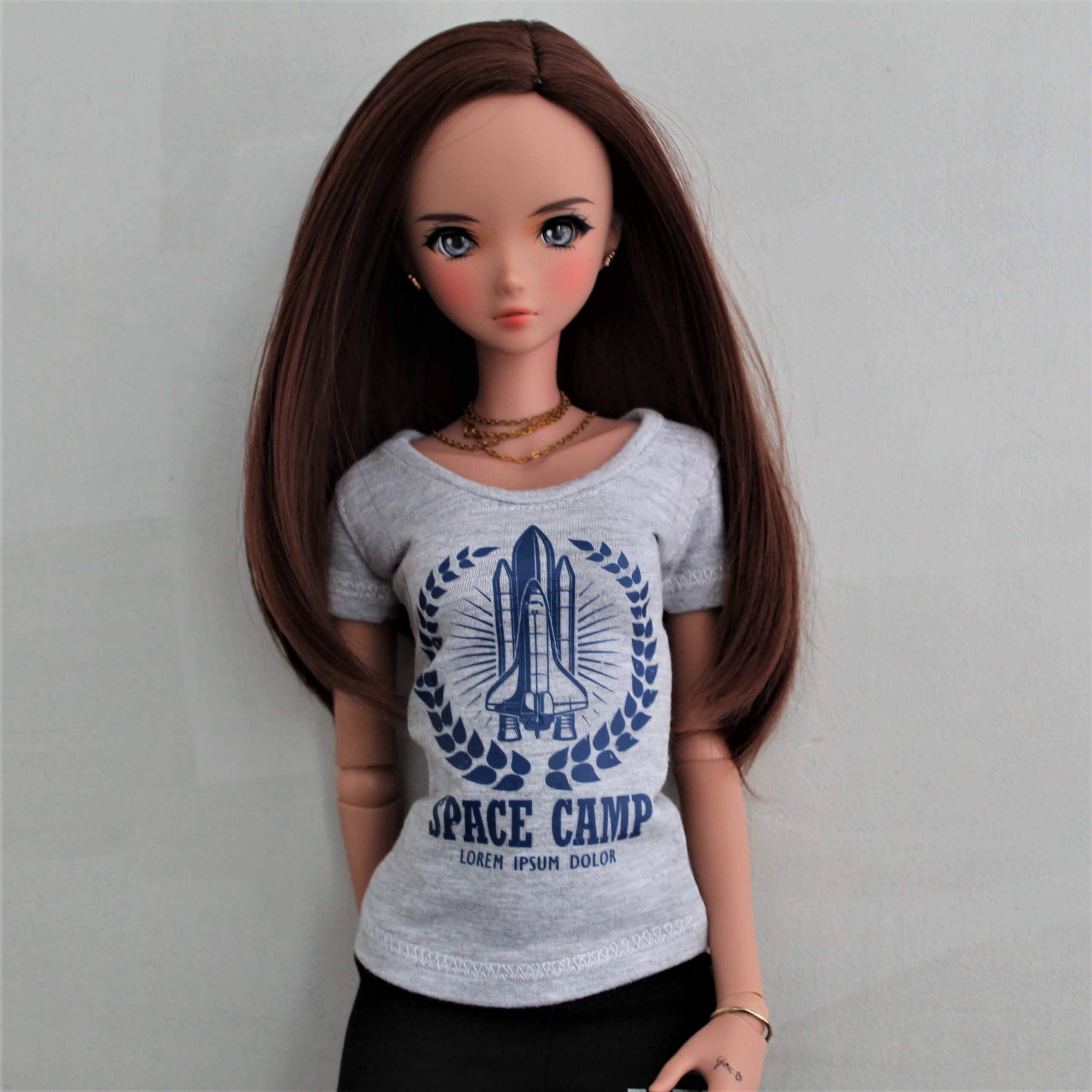 Smart Doll clothing - gray t-shirt. - DailyDoll Shop