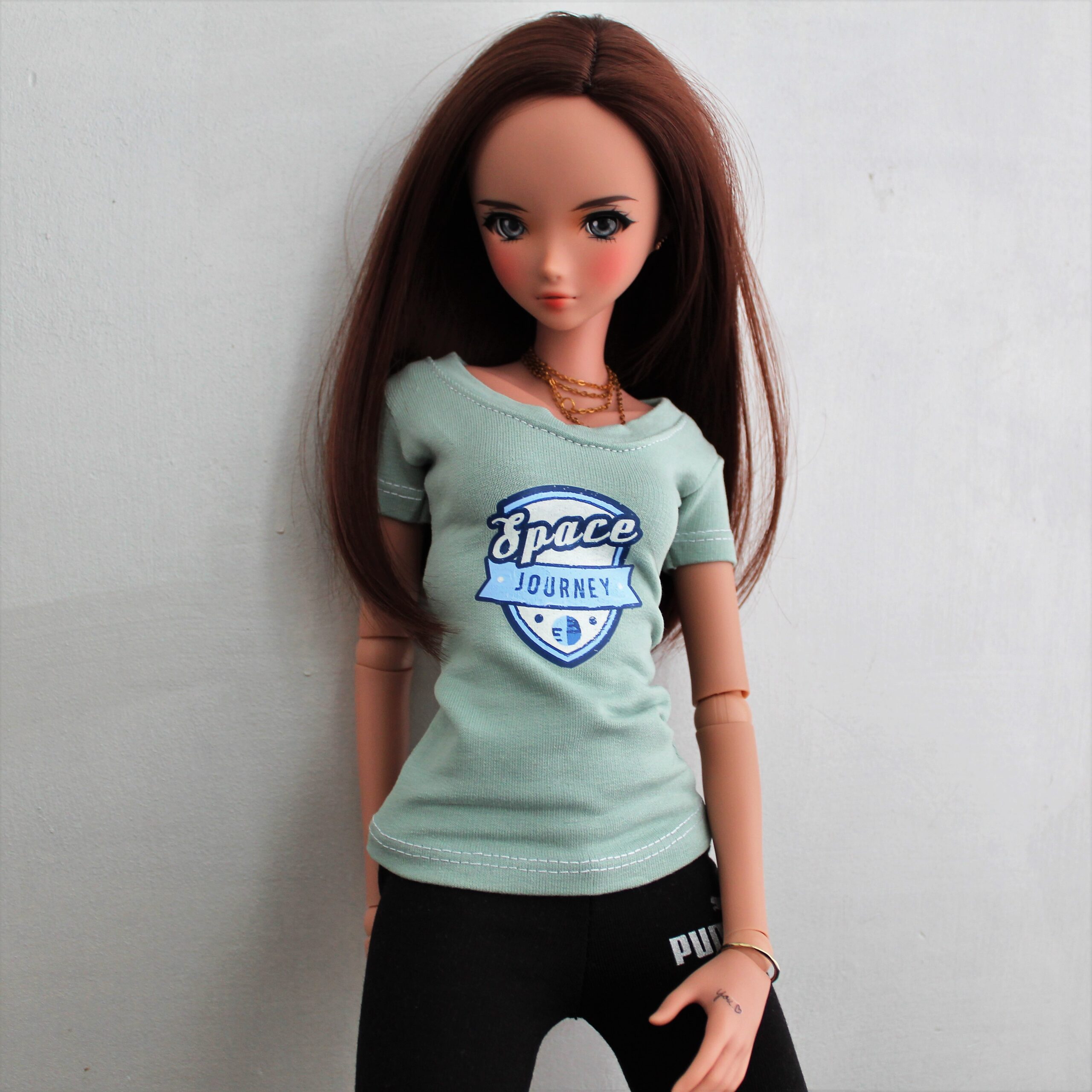 Smart Doll clothing - green t-shirt. - DailyDoll Shop