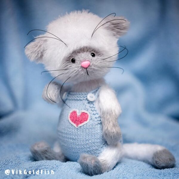 Knitted cat pattern