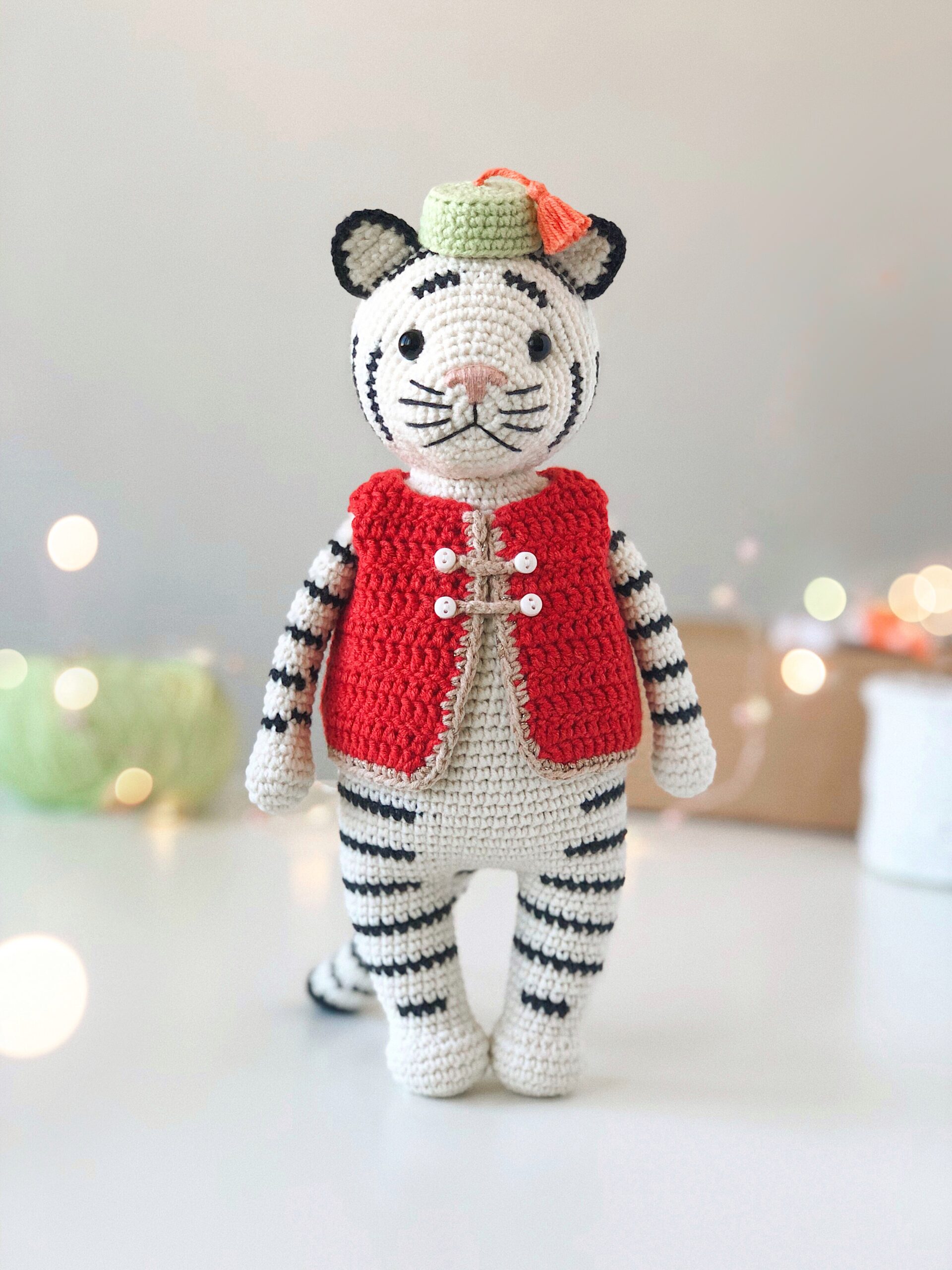 Amigurumi white tiger pattern, crochet cute toy pattern 7 Amigurumi sloth pattern