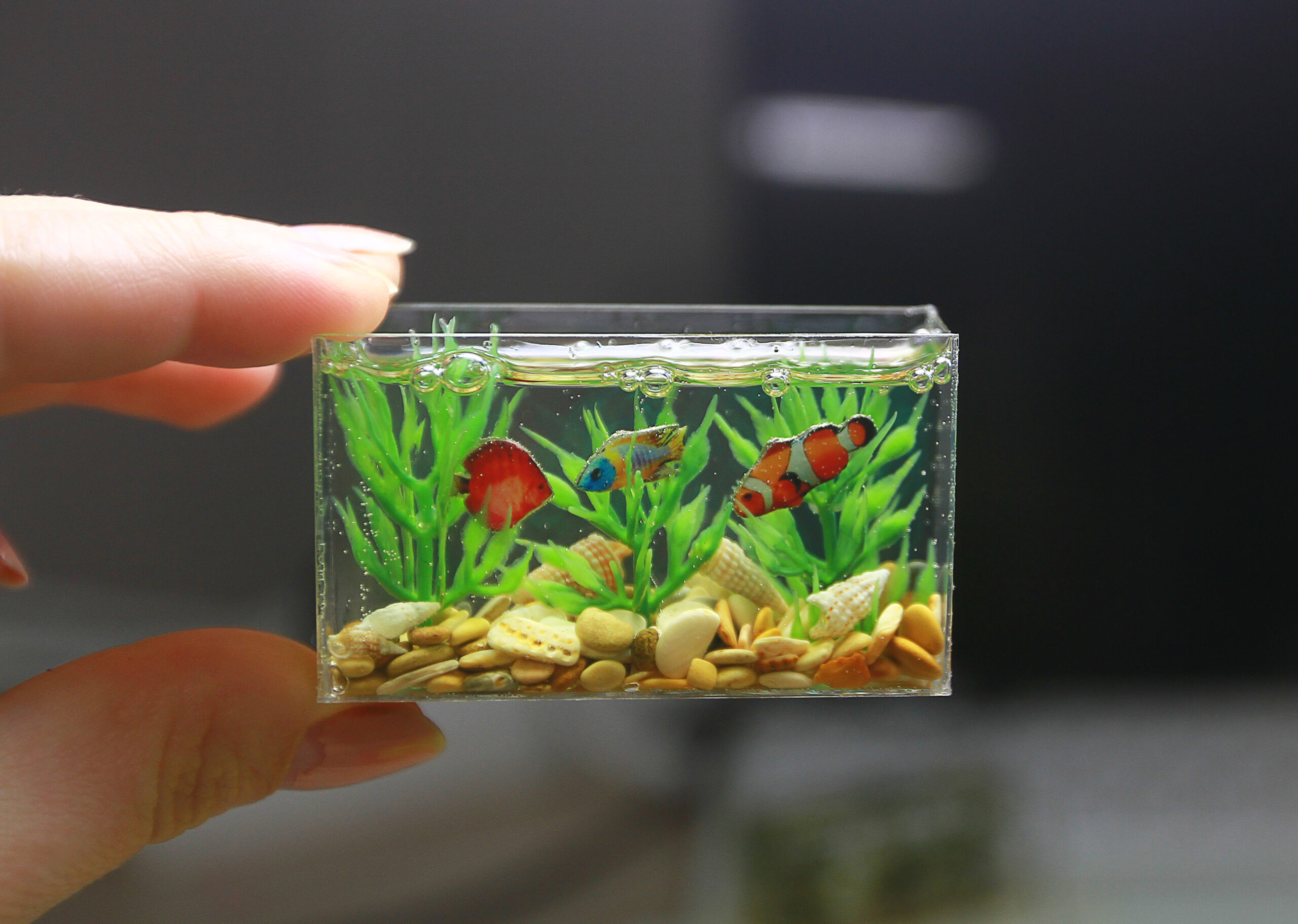 1:12 Scale Mini Fish Tank Model Dolls House Miniature Aquarium Accessories