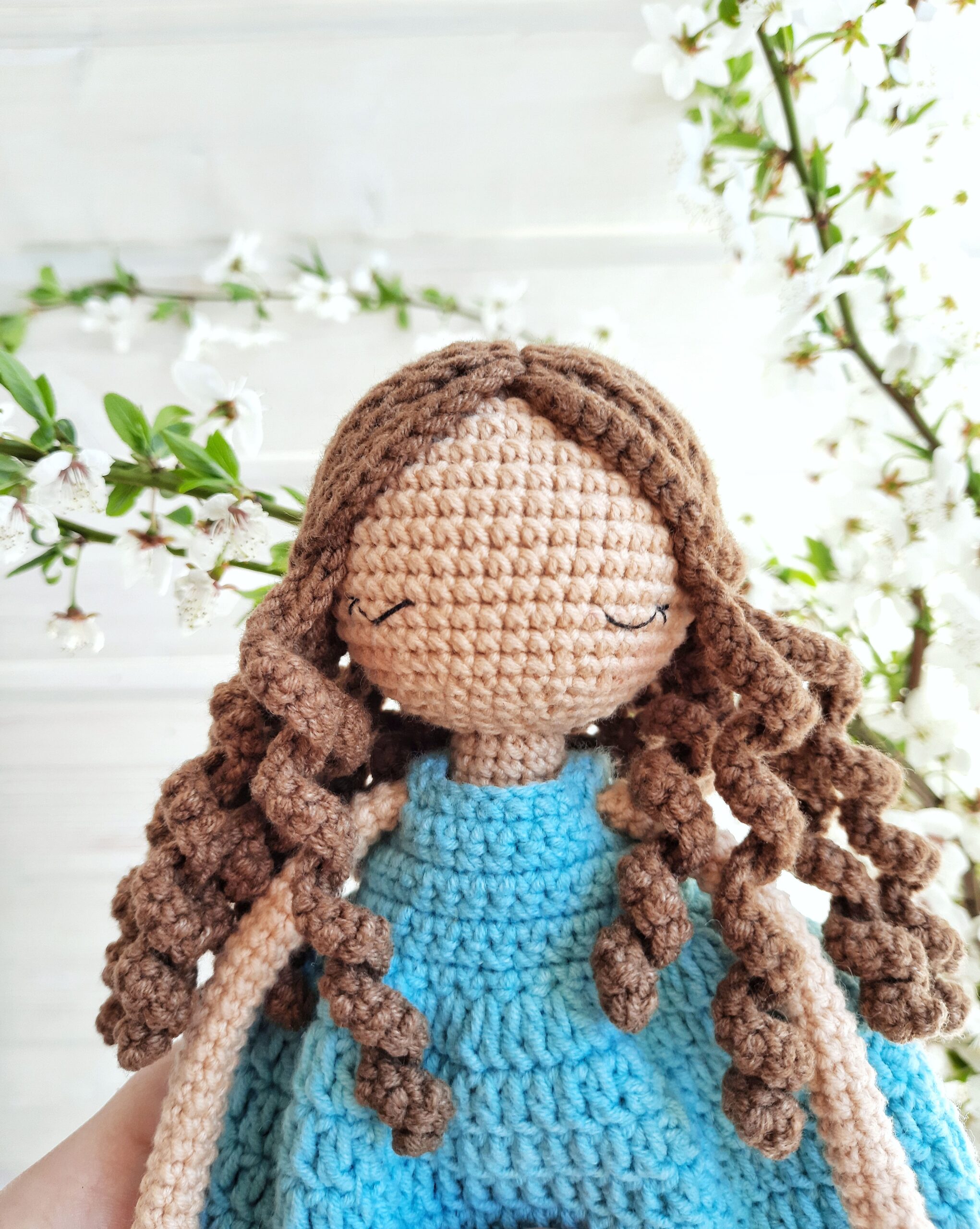 Boneca de croché Jasmim em vestido, boneca amigurumi DIY