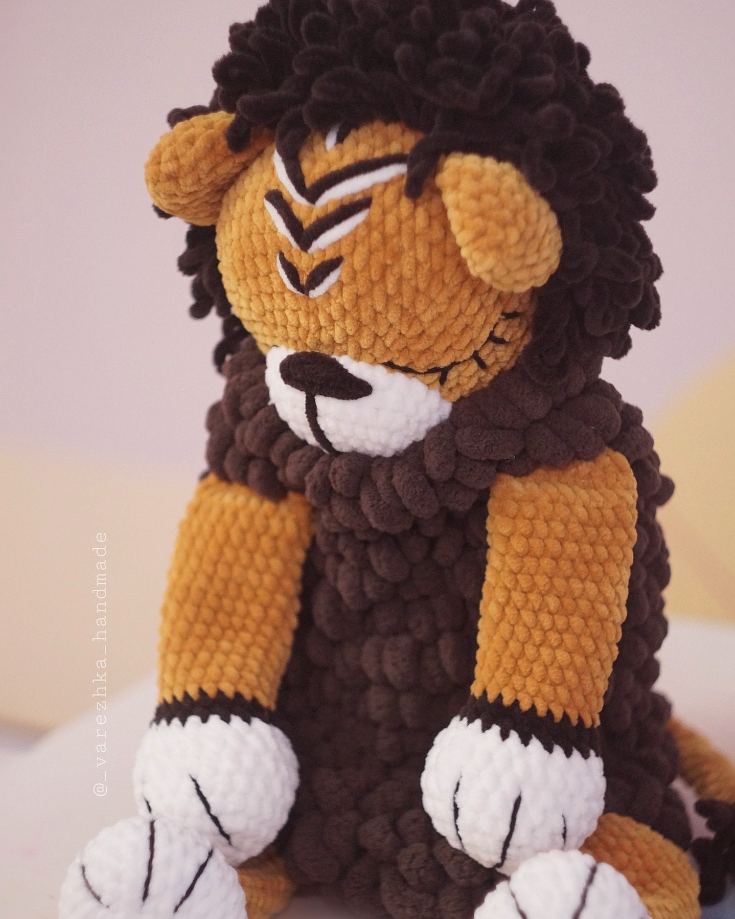 Crochet Plushies Soft Handmade Fox Elk Lion Bunny Crochet Plushie
