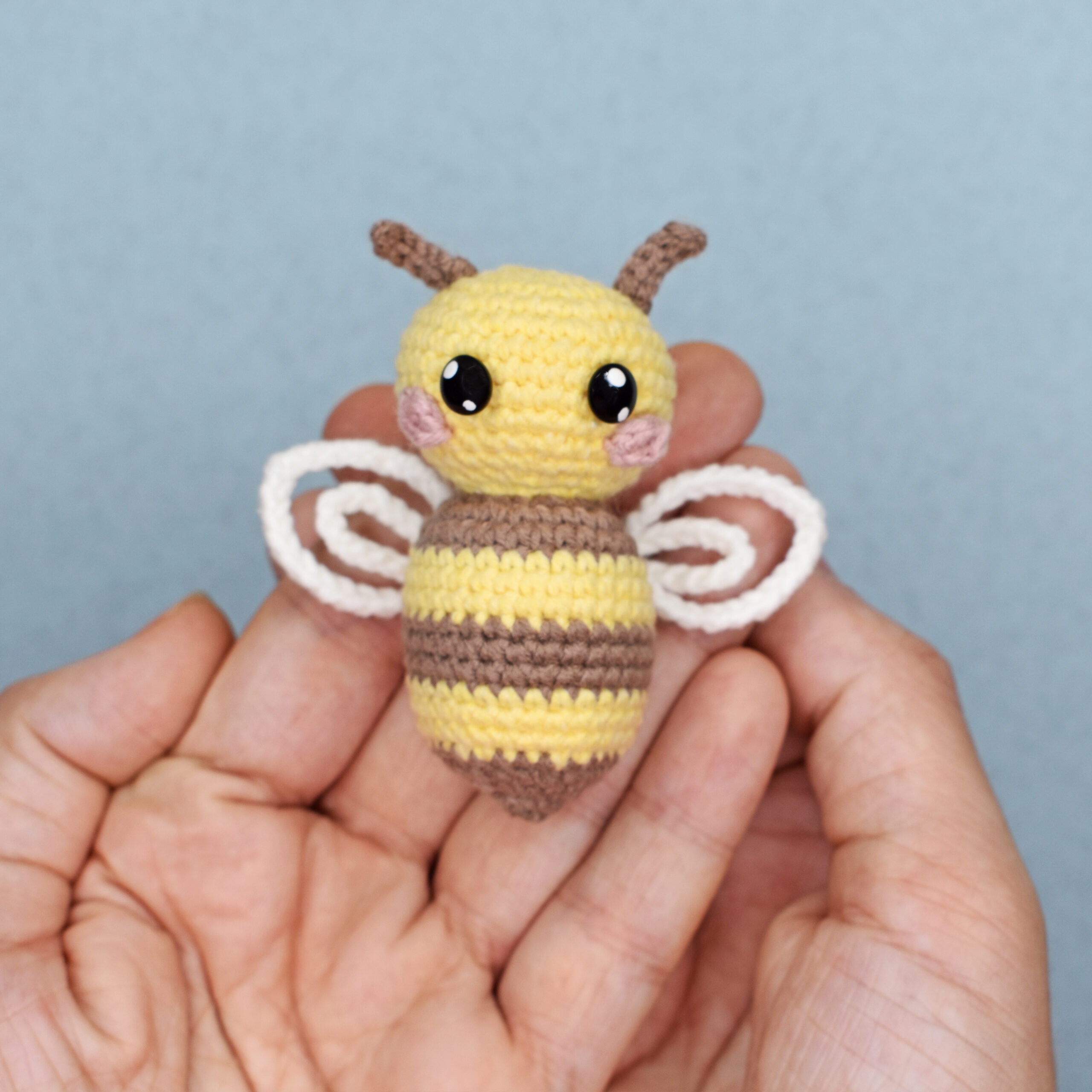 Crochet Pattern Doll Honey Bee / Cute Keychain Bumble Bee DIY / Kawaii  Amigurumi Doll Pattern / Plush Bee Pattern PDF 