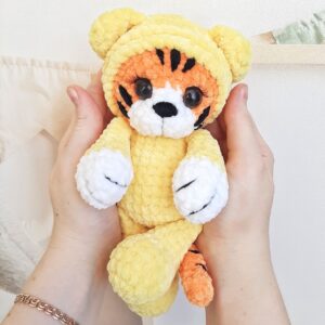 Crochet PATTERN tiger in pyjamas