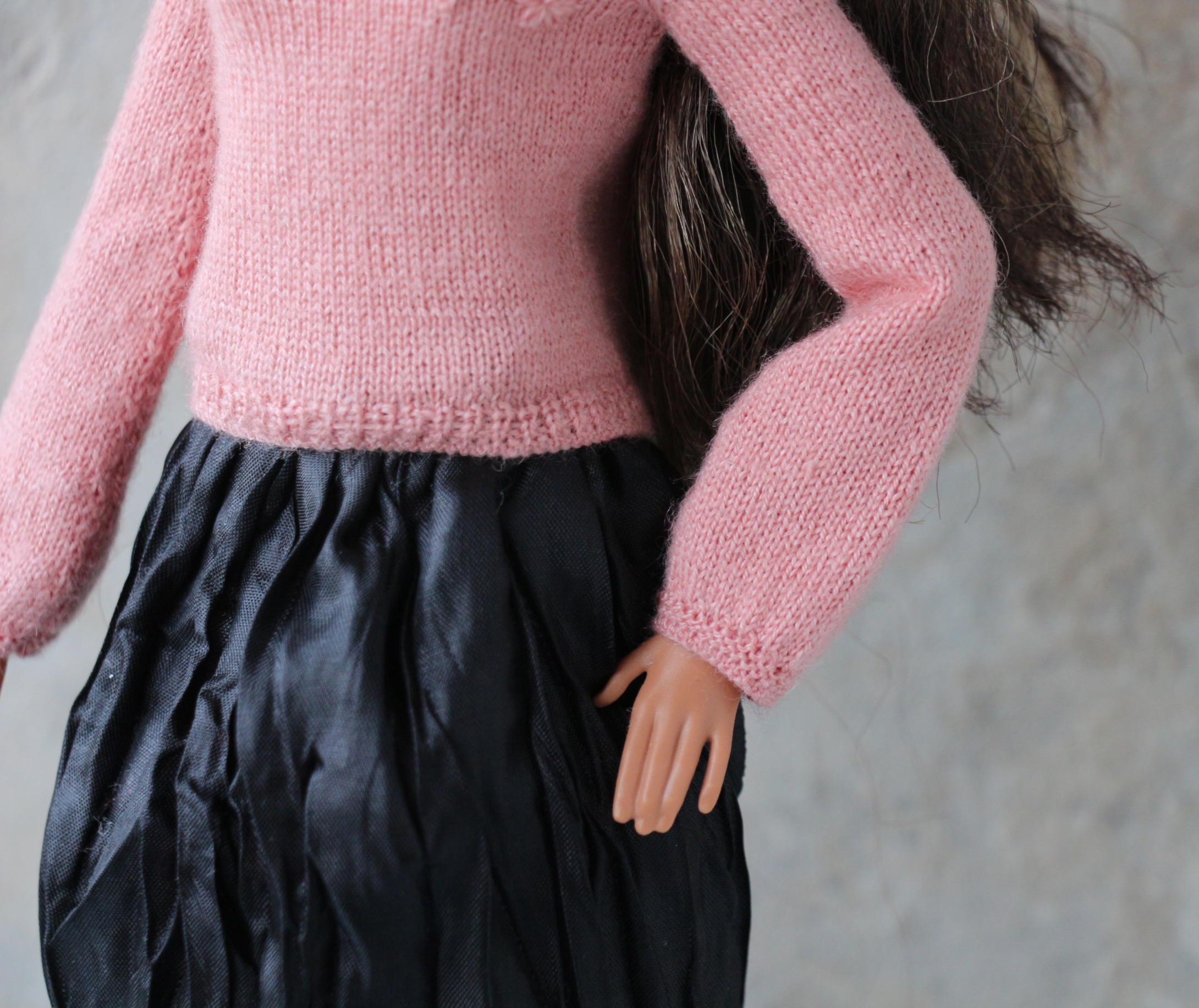 Pink sweater for Barbie doll with Logo