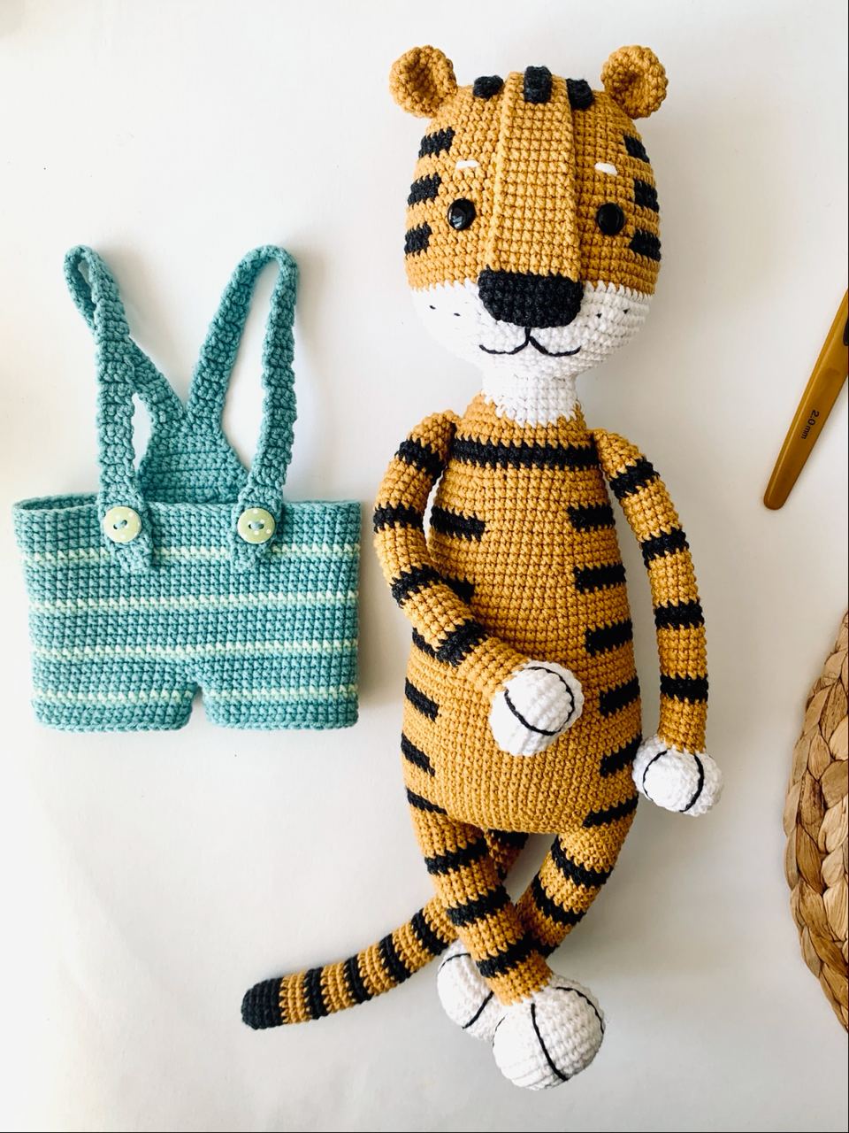 Back to listings Oscar the Tiger amigurumi toy pattern PDF 6 photo5361822526944163436
