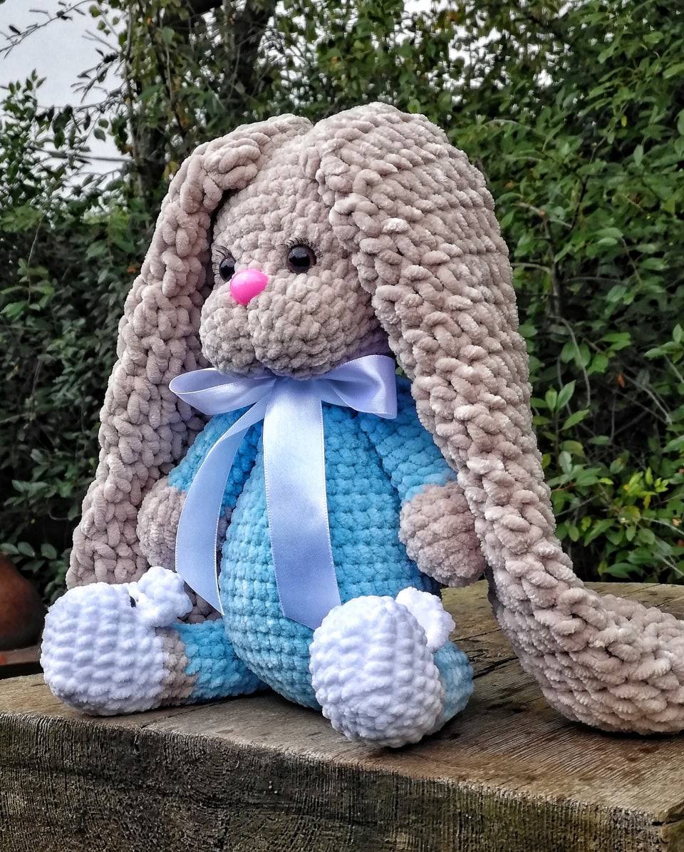 Crochet amigurumi plush animal bunny pattern with long ears