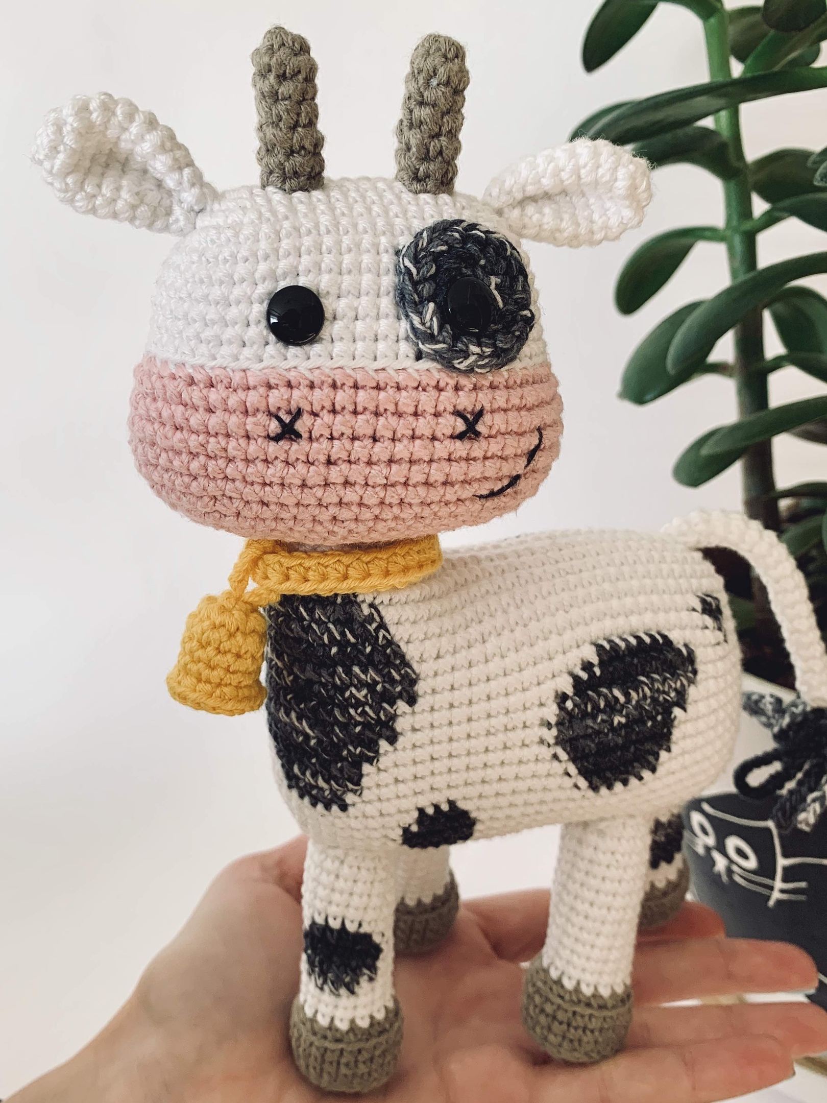 Yasha the Bull cow toy amigurumi pattern | cow or bull crochet toy pattern - amigurumi pdf tutorial 1 Белый