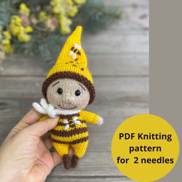 Bumblebee Gnome Knitting Pattern