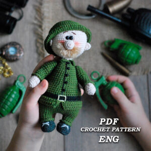 Amigurumi toy soldier