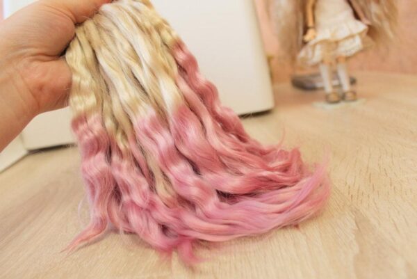 Doll hair ombre wheaten pink