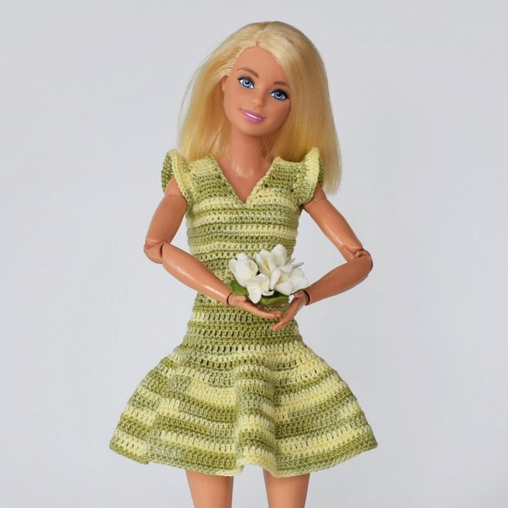 Crochet Dolls Pattern Books Abigail Walking Suit & Suzette Ball Gown Fits  Barbie